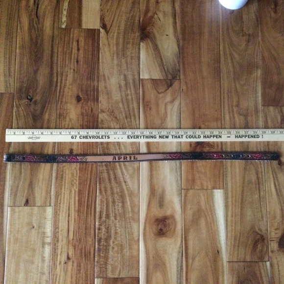 ✔️ Vintage Leather Tooled Kids Belt Name April - Picture 4 of 4